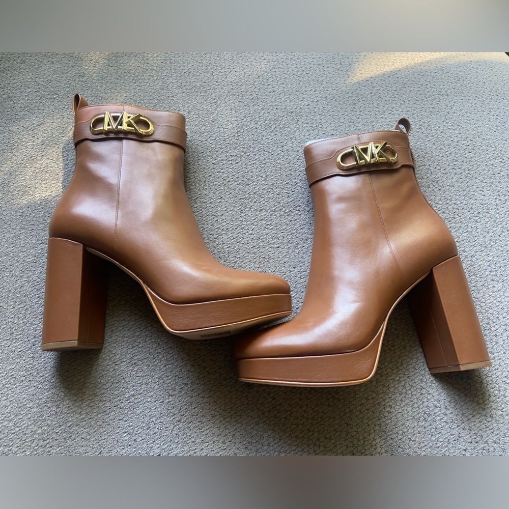 Michael Kors Women's Brown Leather Parker Platform Bootie Boots 4" Heel 10M New! - Picture 3 of 8